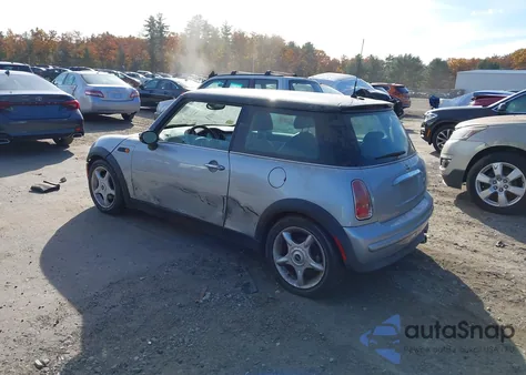 2002 Mini Cooper z USA, uszkodzony, nr VIN WMWRC33472TC37004